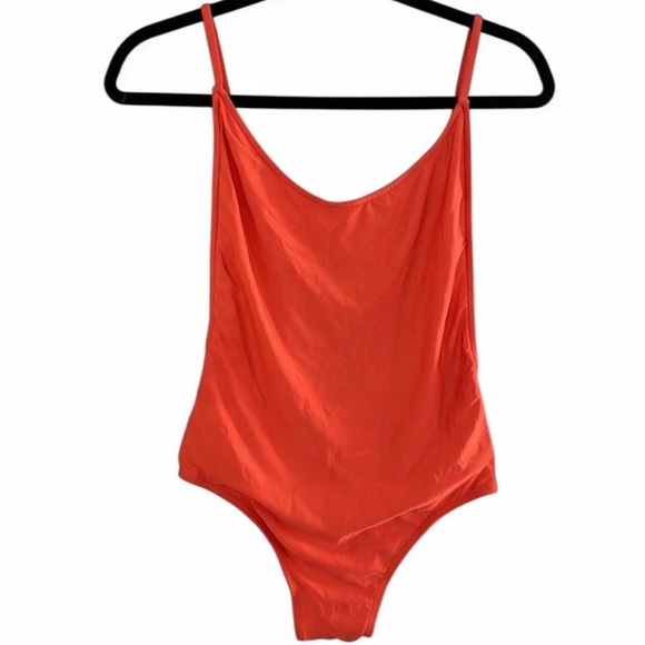 Le Saint Brazilian bathing suit- size medium- excellent condition- worn twice - Picture 1 of 6